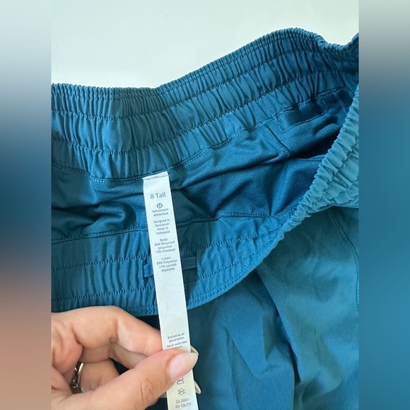 Lululemon Women's Shorts - Picture 4 of 7